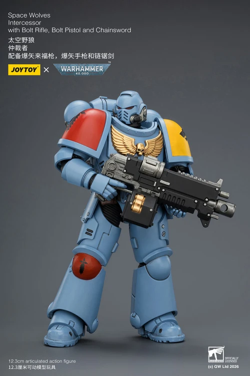 Space Wolves Intercessor with Bolt Rifle, Bolt Pistol and Chainsword – Figurka JoyToy Warhammer 40k 1/18 12 cm