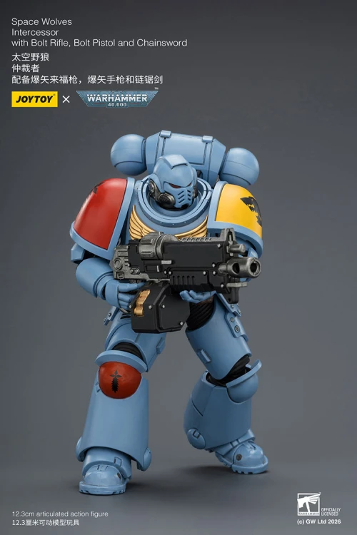 Space Wolves Intercessor with Bolt Rifle, Bolt Pistol and Chainsword – Figurka JoyToy Warhammer 40k 1/18 12 cm