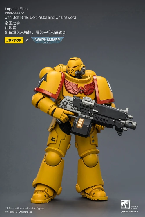 Imperial Fists Intercessor with Bolt Rifle, Bolt Pistol and Chainsword – Figurka JoyToy Warhammer 40k 1/18 12 cm