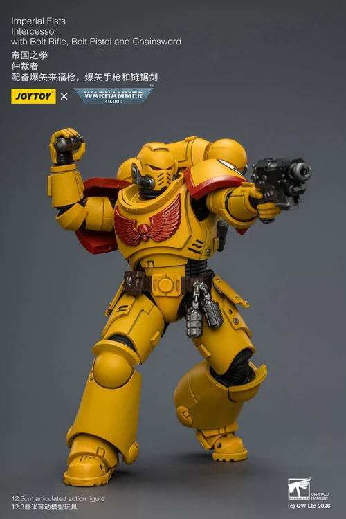 Imperial Fists Intercessor with Bolt Rifle, Bolt Pistol and Chainsword – Figurka JoyToy Warhammer 40k 1/18 12 cm