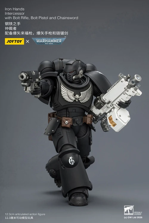Iron Hands Intercessor with Bolt Rifle, Bolt Pistol and Chainsword – Figurka JoyToy Warhammer 40k 1/18 12 cm