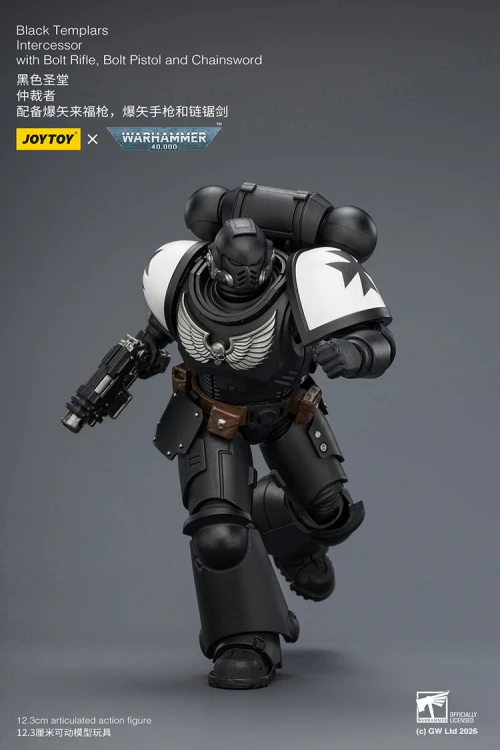 Black Templars Intercessor with Bolt Rifle, Bolt Pistol and Chainsword – Figurka JoyToy Warhammer 40k 1/18 12 cm