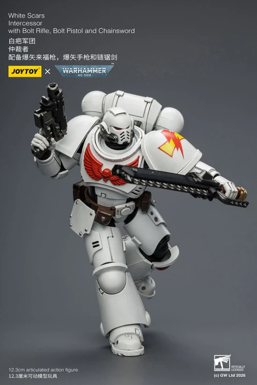 White Scars Intercessor with Bolt Rifle, Bolt Pistol and Chainsword – Figurka JoyToy Warhammer 40k 1/18 12 cm