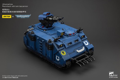 Ultramarines Razorback with Twin Lascannon – Pojazd JoyToy Warhammer 40k Space Marine 2 1/18 36 cm