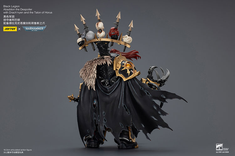 Black Legion Abaddon the Despoiler with Drach'nyen and the Talon of Horus – Figurka JoyToy Warhammer 40k 1/18 16 cm