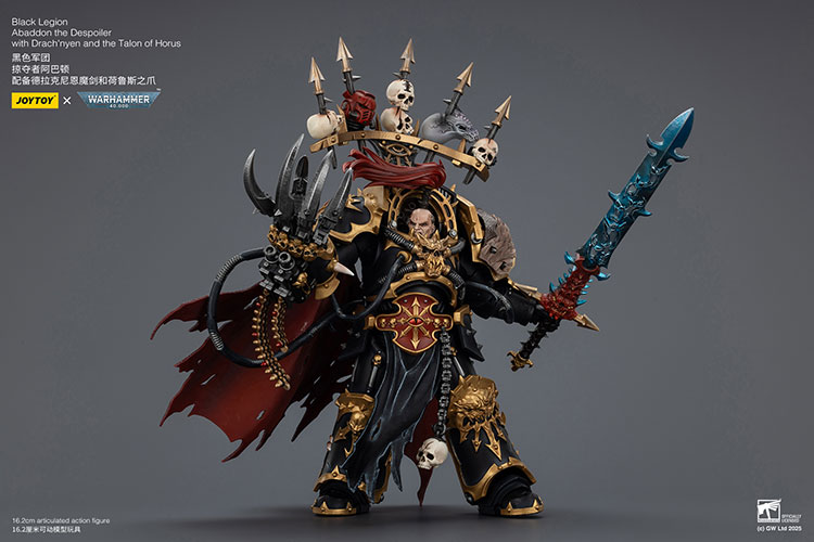 Black Legion Abaddon the Despoiler with Drach'nyen and the Talon of Horus – Figurka JoyToy Warhammer 40k 1/18 16 cm